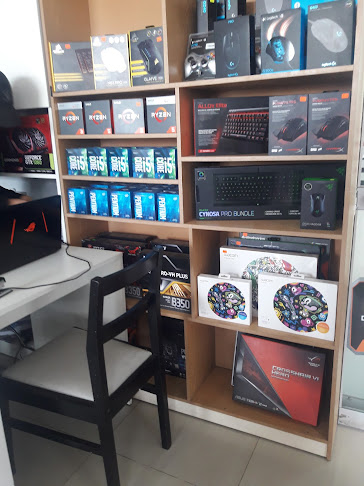Opiniones de MACRO5 en Trujillo - Tienda de informática