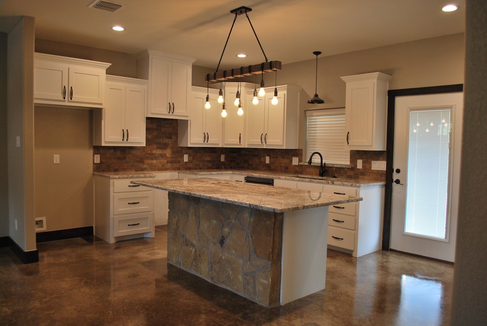 Metal Home By HL Custom Homes Kitchen