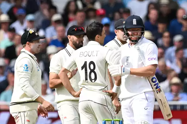 Eng v/s NZ Day 2: England trails by 80 runs - Asiana Times