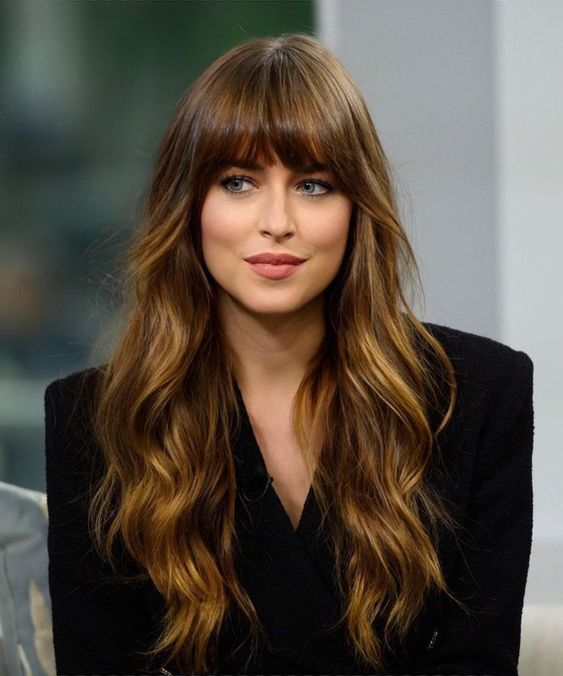 Lady wearing brown fringe hairstyle