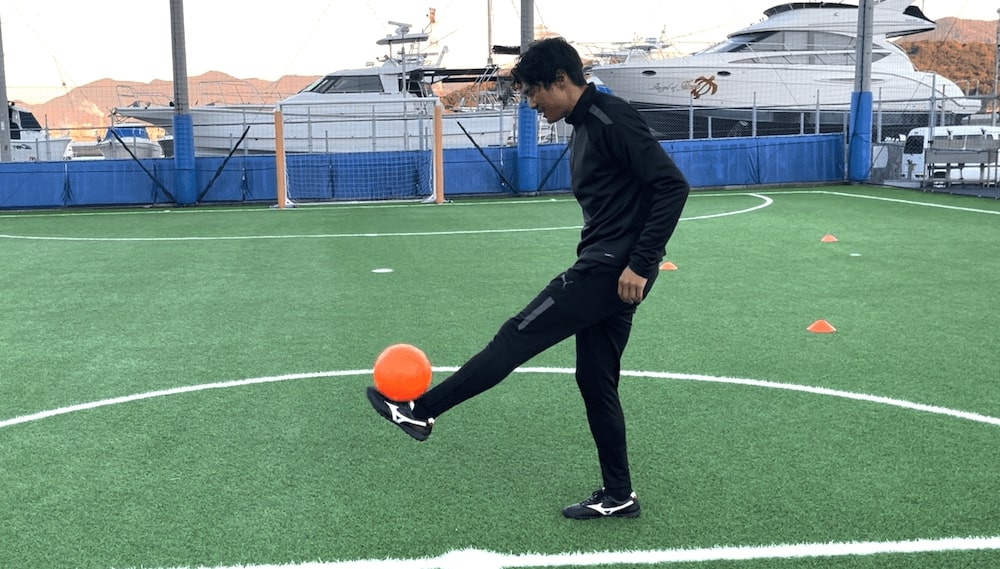 徹底解説 サッカーのパスが上手くいかない理由改善方法 上達する練習方法などを紹介 サカステ広島