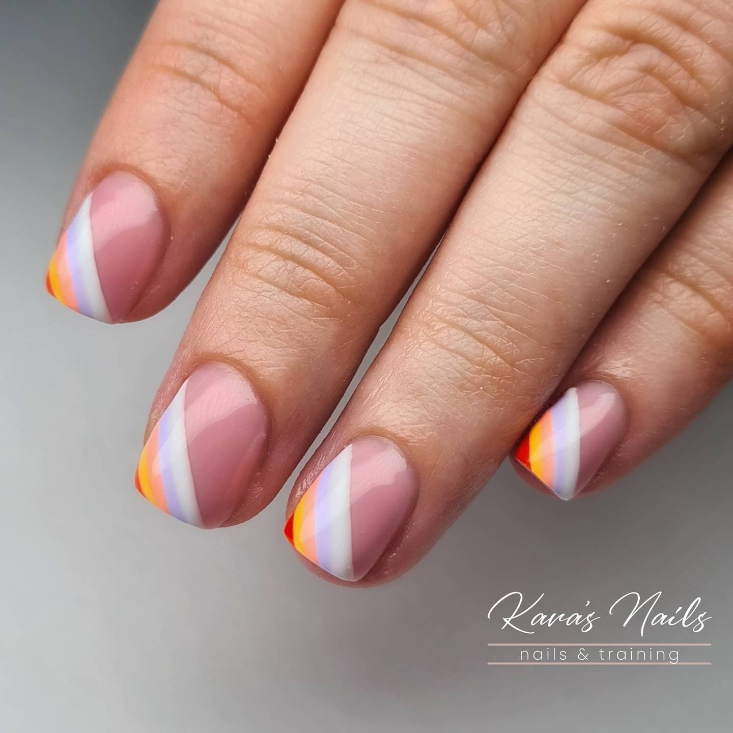 Nail Art Simple Elegant