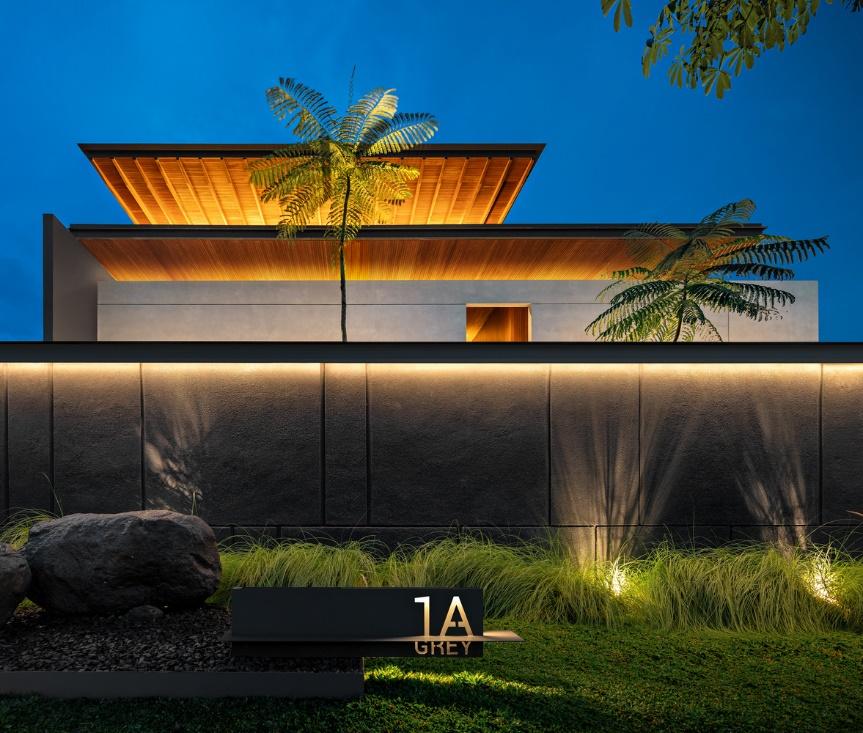 House Design with Wood & Concrete Exterior