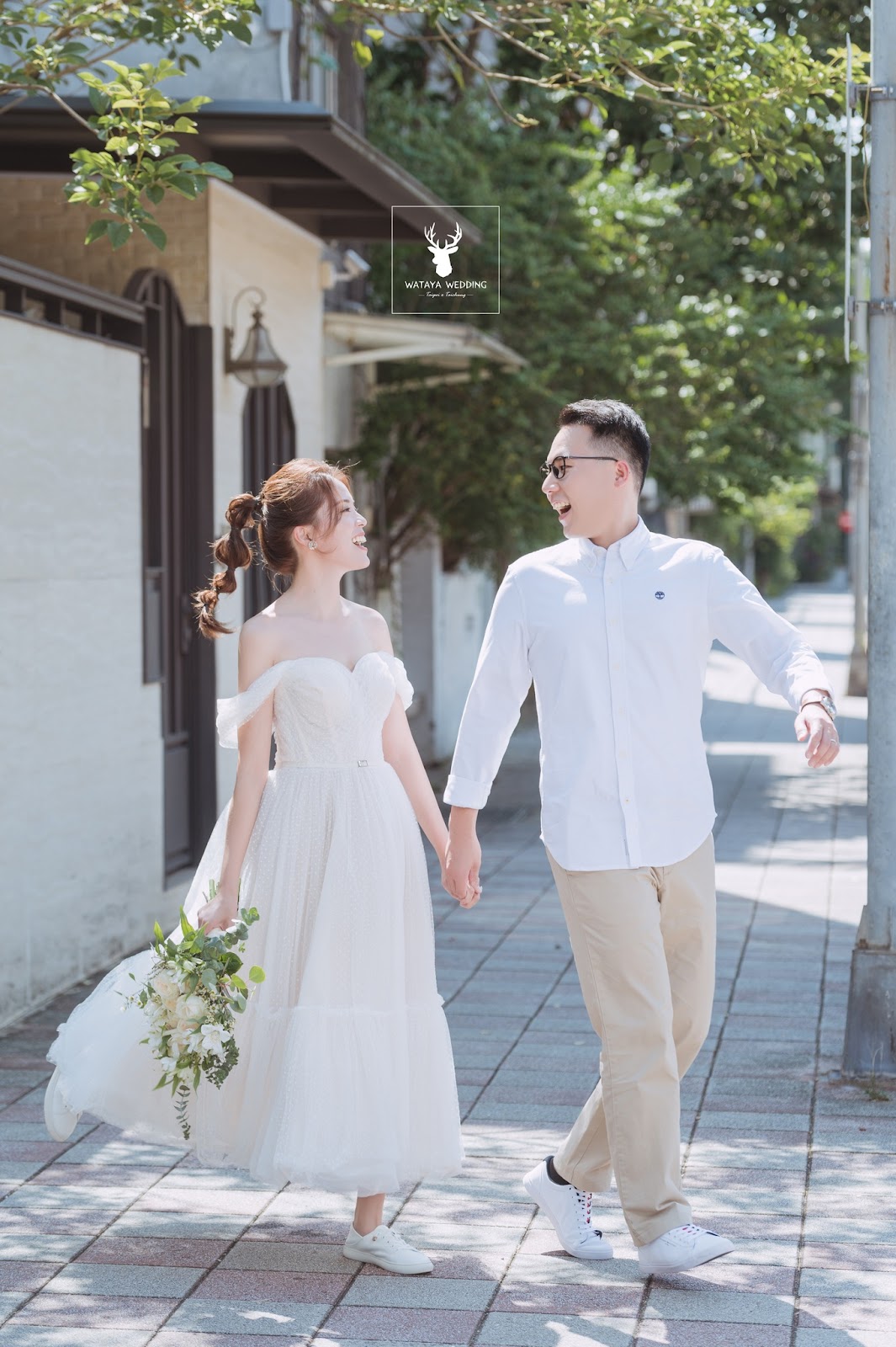 【婚攝趨勢】制式婚禮穿搭OUT！EPRIS的「婚紗小白鞋」清