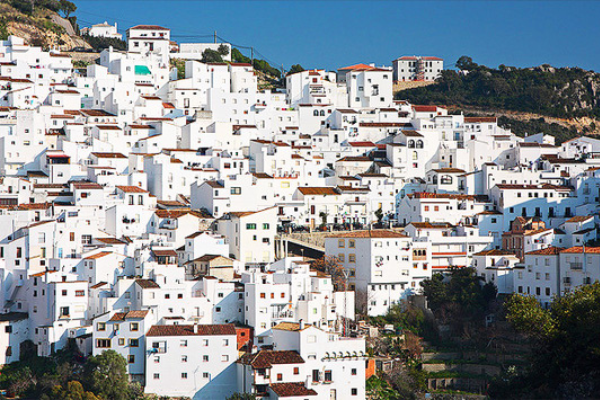 เที่ยวสเปน เมืองดัง กระทิงดุ บรรยากาศสุดชิค ที่คุณไม่ควรพลาด - The White Towns of Andalucía