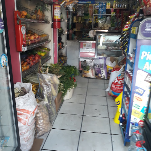 Opiniones de Toni Viveres Fabiola en Quito - Tienda de ultramarinos