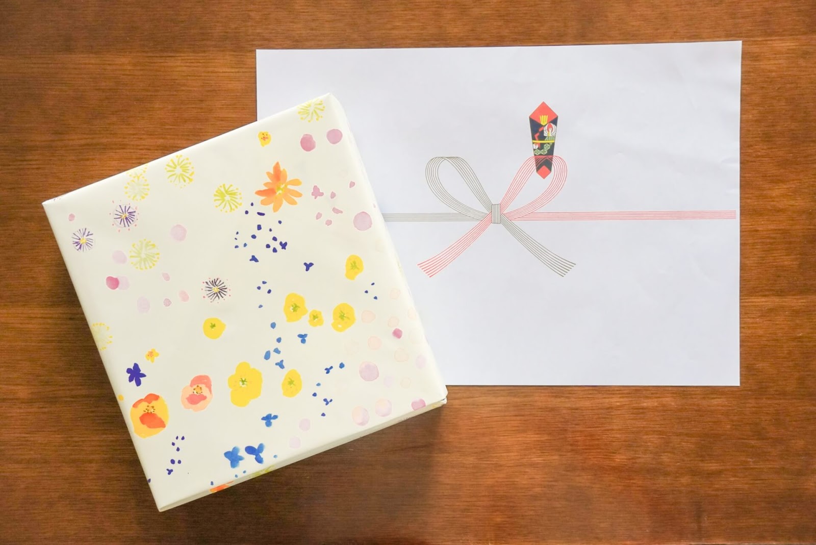 両親からの出産祝いのお返し 内祝い は不要 必要 お返しの相場やおすすめ品をご紹介 京の米老舗 八代目儀兵衛のwebマガジン おこめやノート