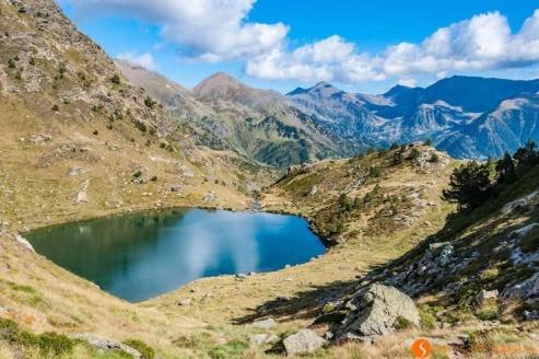 6+1 Excursiones a los LAGOS más bonitos de ANDORRA | Andorra, Lagos, Rutas  de senderismo