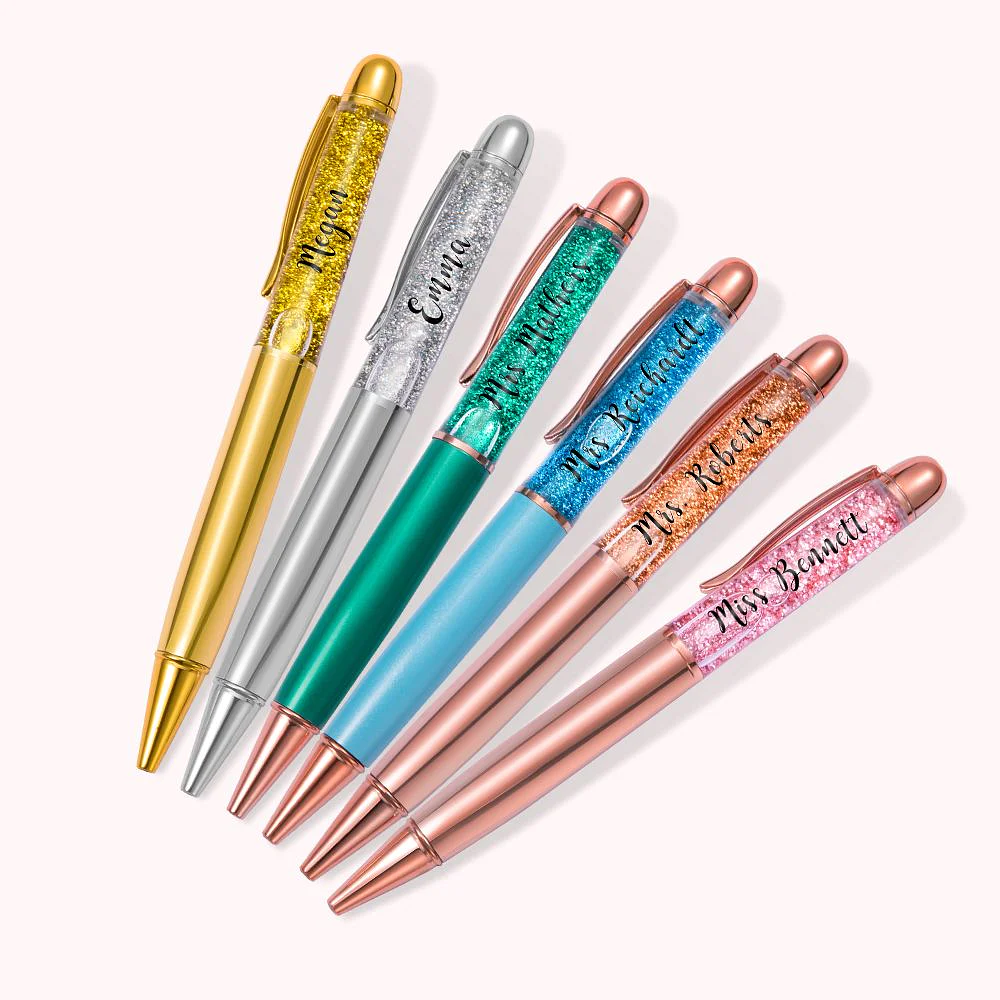jeu de 5 stylos multi couleurs personnalisés d’un prénom. 