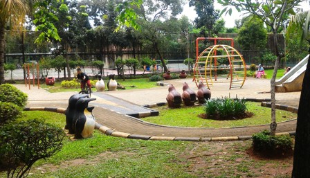 Rekomendasi Tempat Wisata Menarik di Cengkareng Jakarta barat - Taman Wijaya Kusuma Cengkareng