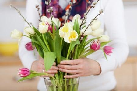 Fresh Cut Flowers Care | Long-Lasting Flower Care Tips