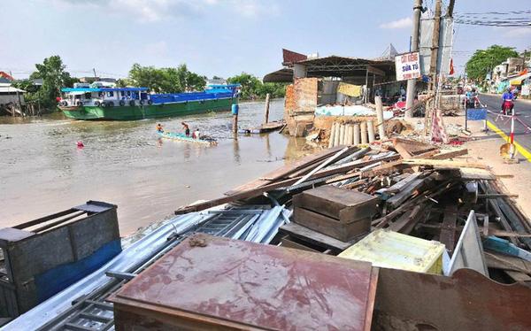 Sạt lở bờ sông ở Cần Thơ, 5 hộ dân phải di dời khẩn cấp | VTV.VN