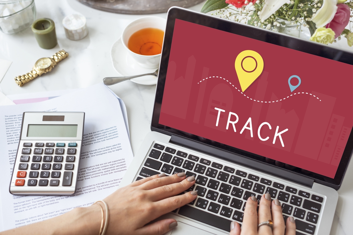 Tips for Order Tracking in Dropshipping - offer Multiple Tracking Options - DSers
