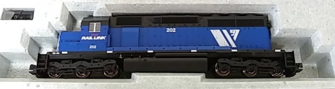 HO Kato 37-6325 SD40 Diesel Locomotive I&M Rail Link #202