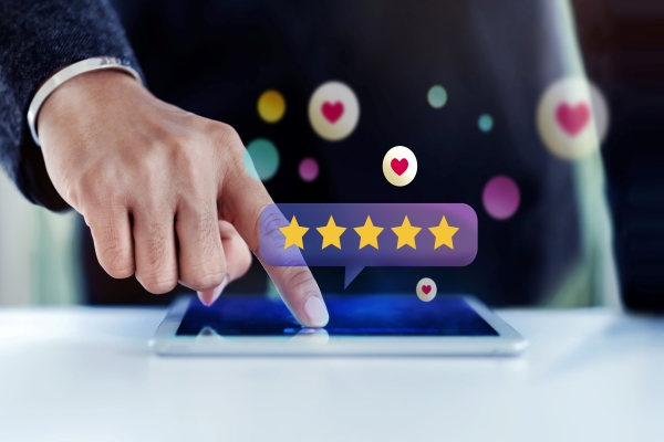 checking-out-the-costumers-reviews