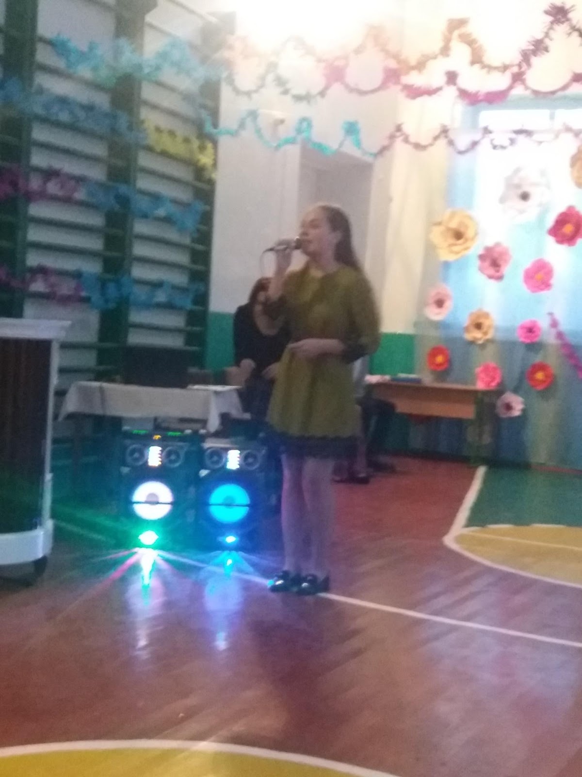 http://dikvik2009.ucoz.net/2018-2019part1/vechir_zustrichi_2019-3.jpg
