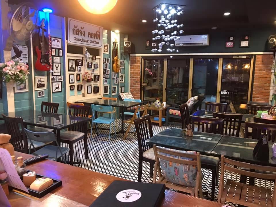1. Guzzjung Cafe’ and Alexkoff Roaster 05
