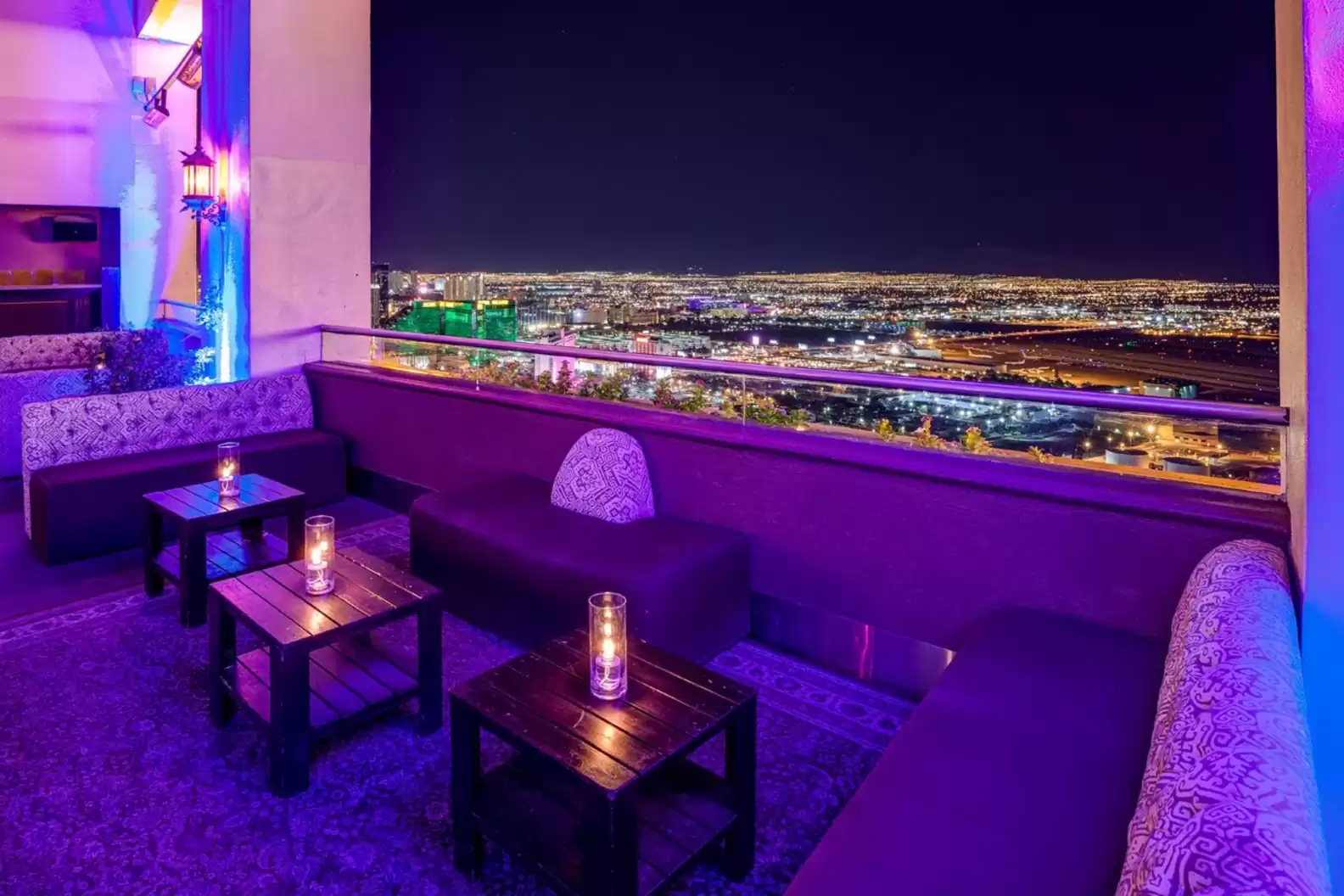 a romantic rooftop in las vegas