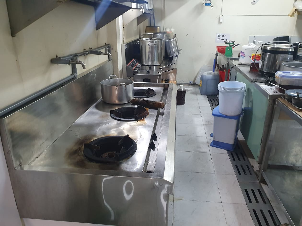 Kinh nghiệm chọn dịch vụ thu mua đồ dùng nhà hàng nhanh, gọn, giá cao
