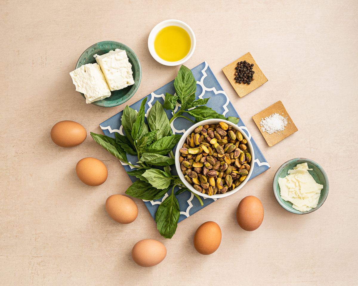 ingredients to make pesto omelette