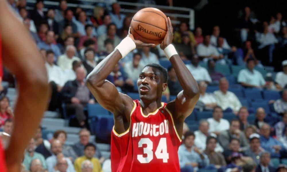 Today in Rockets history: Hakeem Olajuwon duels Dominique Wilkins | Rockets  Wire
