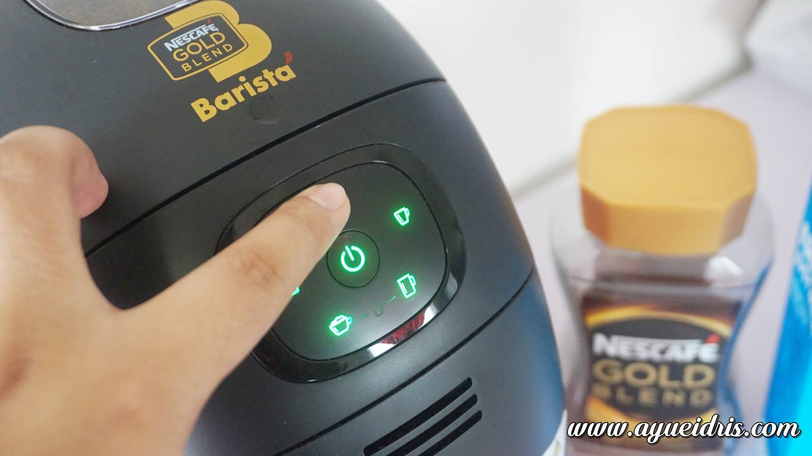 Nescafe Gold Barista Coffee Machine cara guna harga (14).JPG