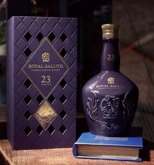 rượu chivas salute 23 năm