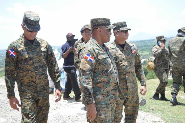 Mayor General Julio Ernesto Florián Pérez, ERD., realizó un recorrido aéreo y terrestre por la zona fronteriza en la zona de Elias Piña y San Juan de la Maguana