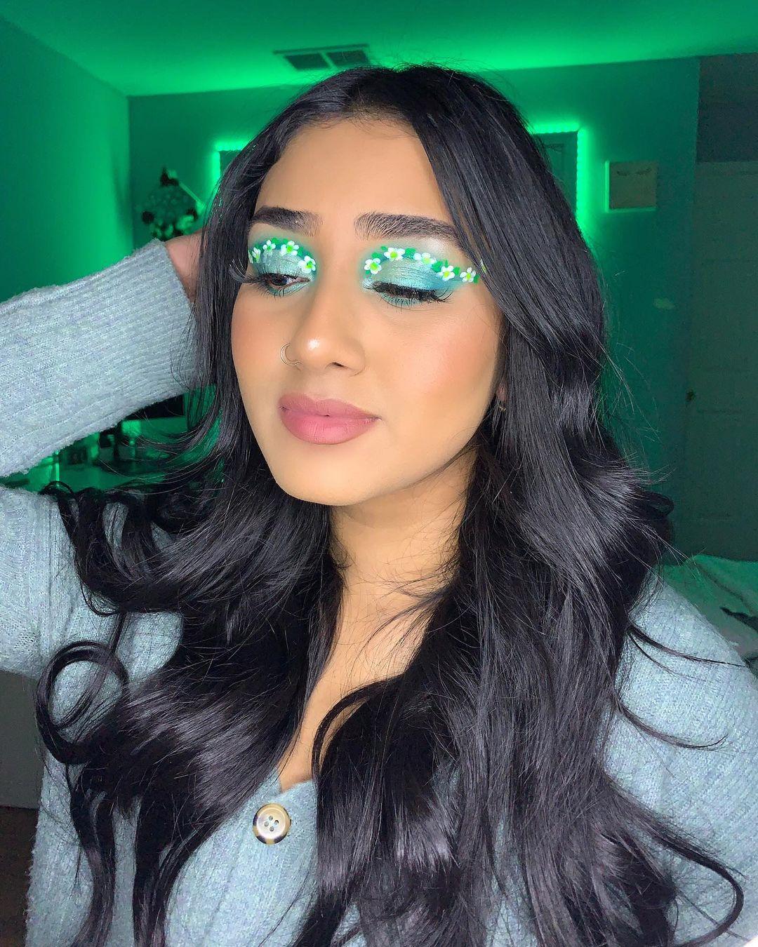 Green Floral Eyeshadow Makeup
