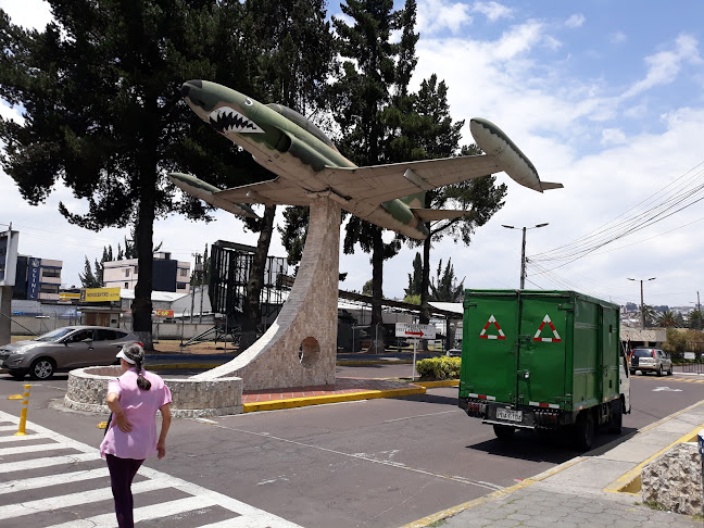 VG85+QG4, Quito 170511