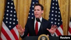 共和党联邦参议员霍利(Sen. Josh Hawley, R-MO)