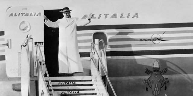 Vị giáo hoàng đầu tiên đi du lịch bằng máy bay