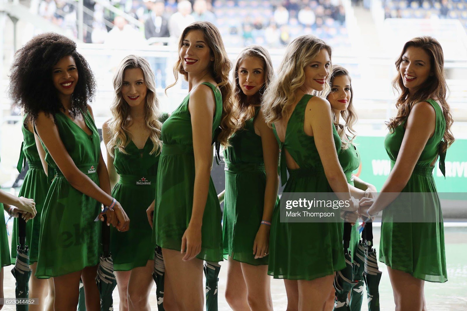 D:\Documenti\posts\posts\Women and motorsport\foto\Getty e altre\heineken-grid-girls-before-the-formula-one-grand-prix-of-brazil-at-picture-id623044452.jpg