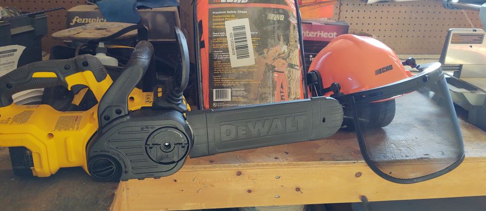 เลื่อยโซ่ DeWalt 20v Max 12″ เจ้าจิ๋วที่ทรงพลังอย่างแท้จริง1