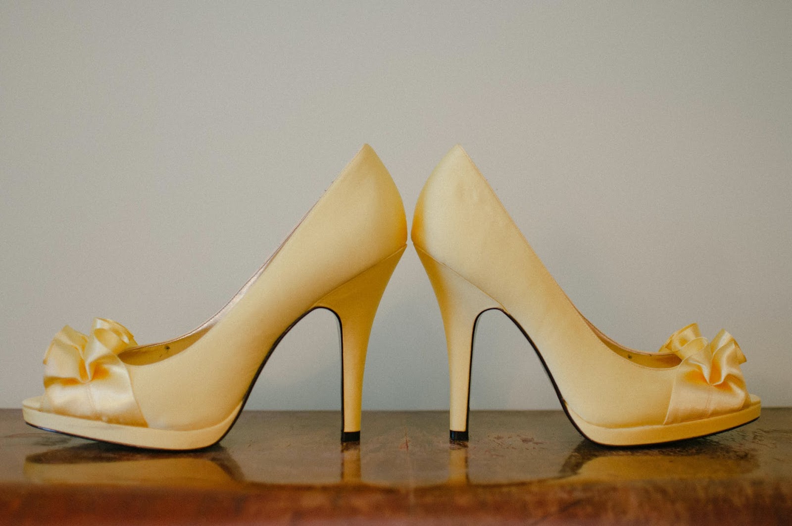 unearth Viva Humidity Blog - Cum se largesc pantofii din piele - Metode sigure si eficiente