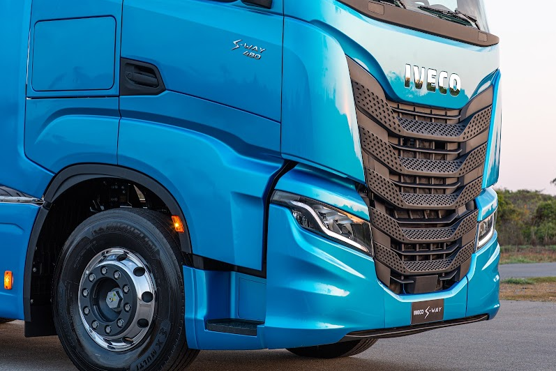IVECO S-Way é um caminhão preparado para qualquer desafio, em operações extra pesadas e longas distâncias.