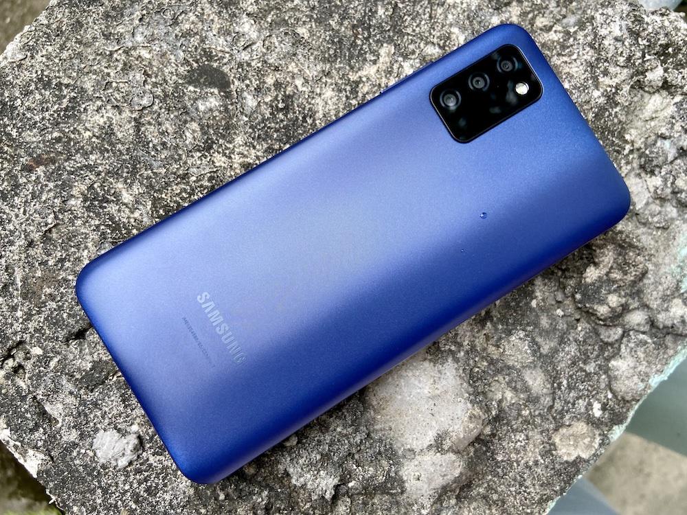 This image shows the  Samsung Galaxy A03s.