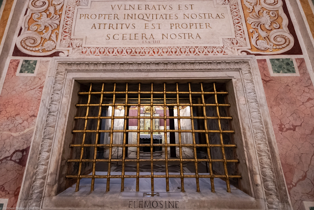 Gần đến Lễ Phục Sinh: Viếng Đền Thánh Gioan Lateran và những Bậc Thang Thánh