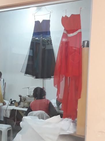 Teléfono de Emily Boutique Local 12 2do Piso