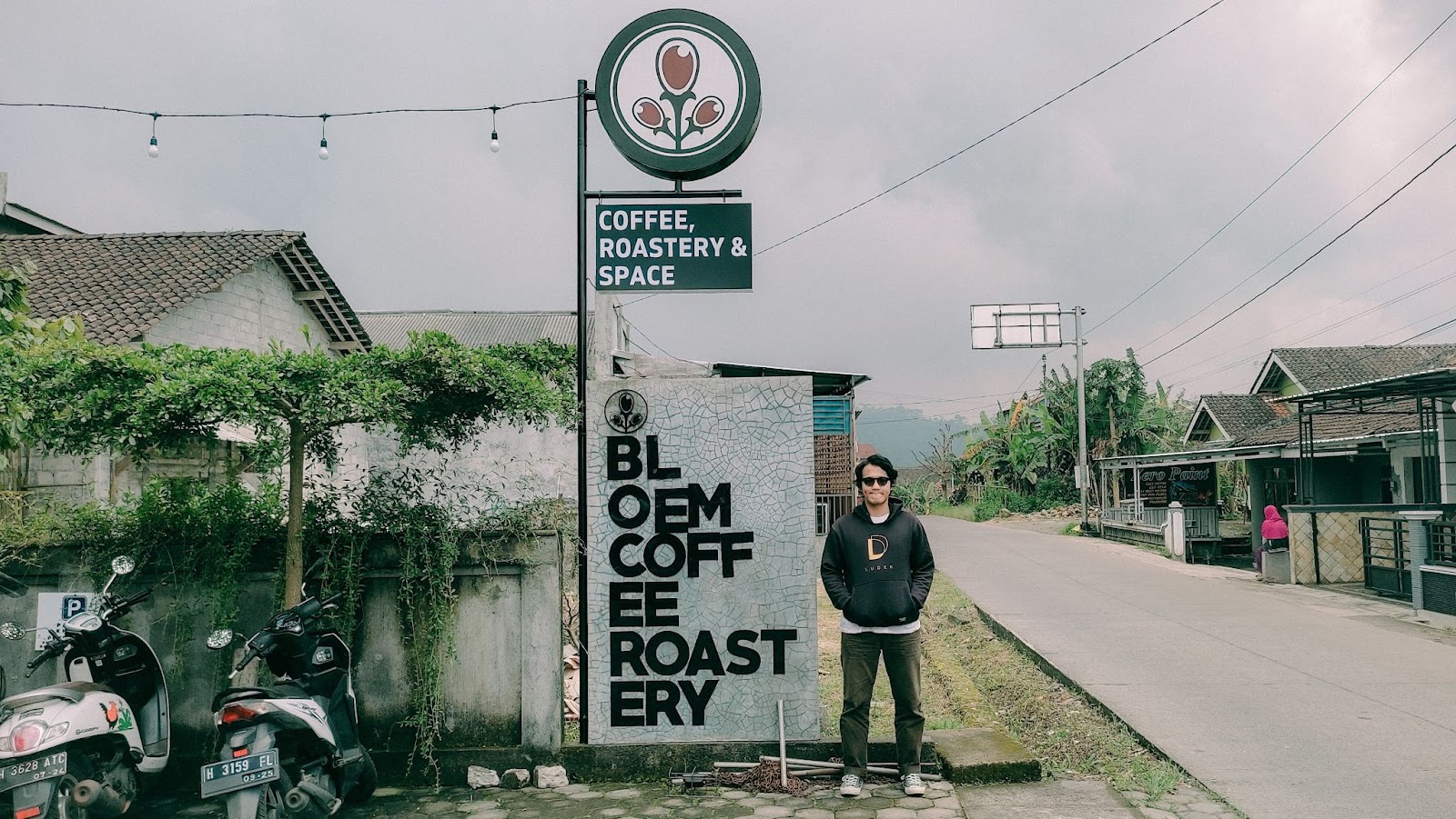 Sisi Depan Bloem Coffee Roastery Sumowono