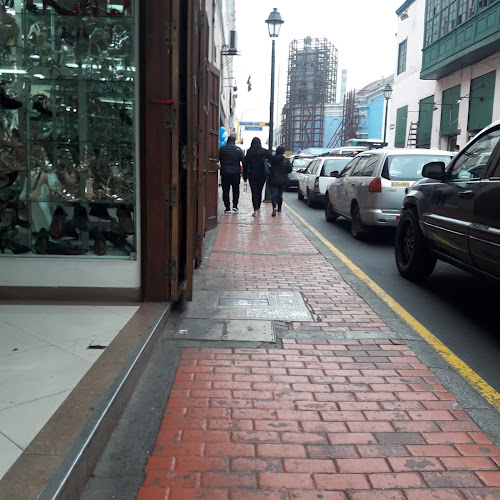 Opiniones de Playa de estacionamiento en Lima - Aparcamiento