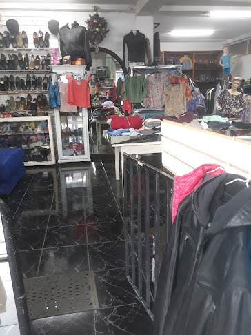 Opiniones de Kaprichos Marlenn en Quito - Tienda de ropa