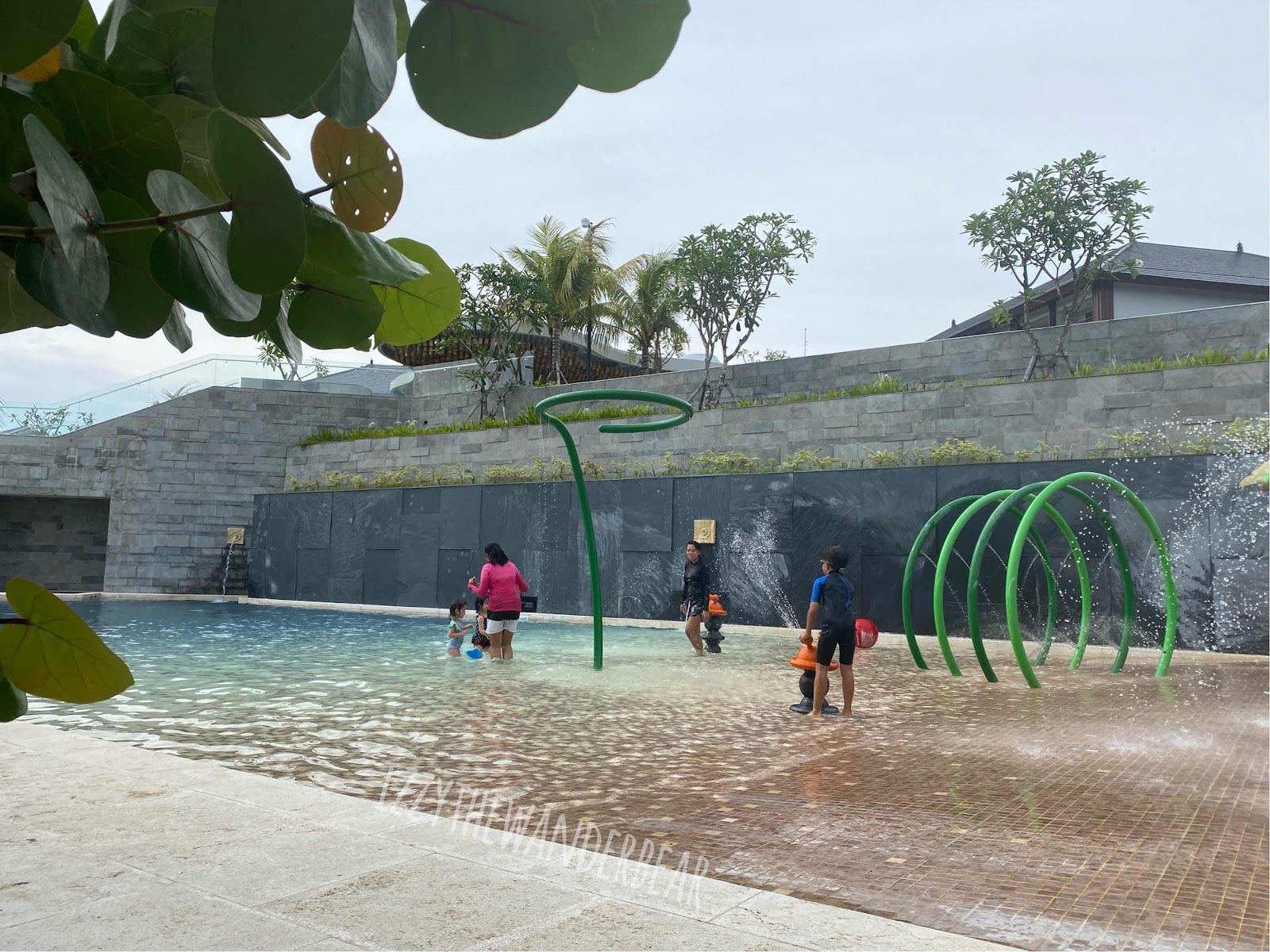 Renaissance Bali Nusa Dua Resort - Swimming Pool