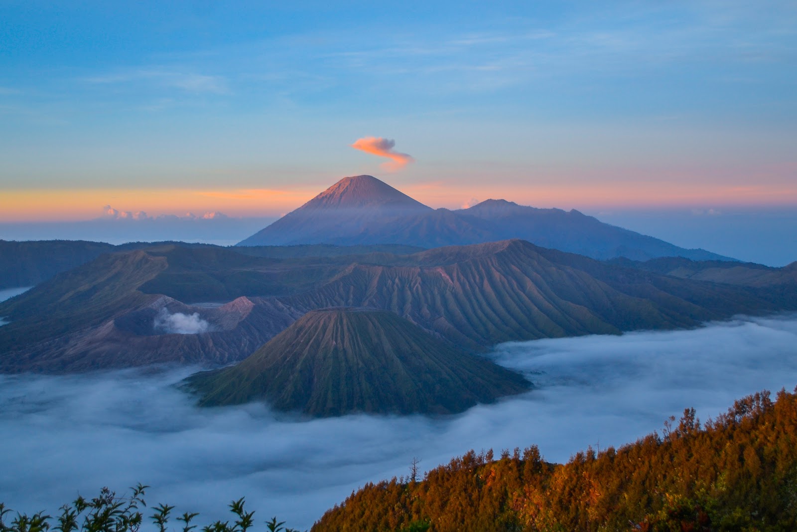 puncak gunung semeru
