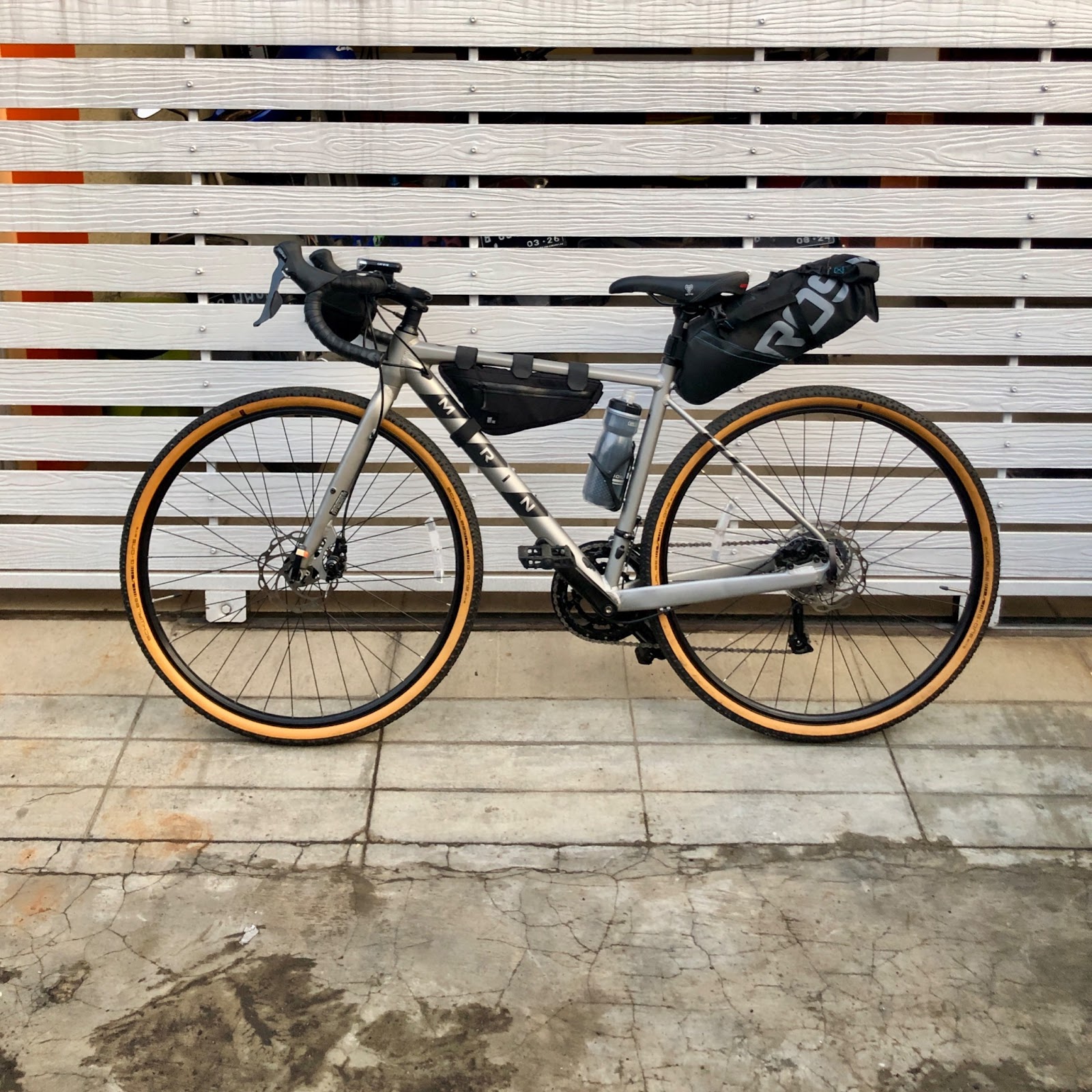 Sepeda Marin Lombard 1