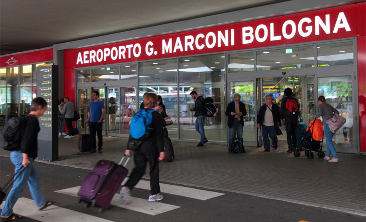 Resultado de imagen de bolonia aeropuerto