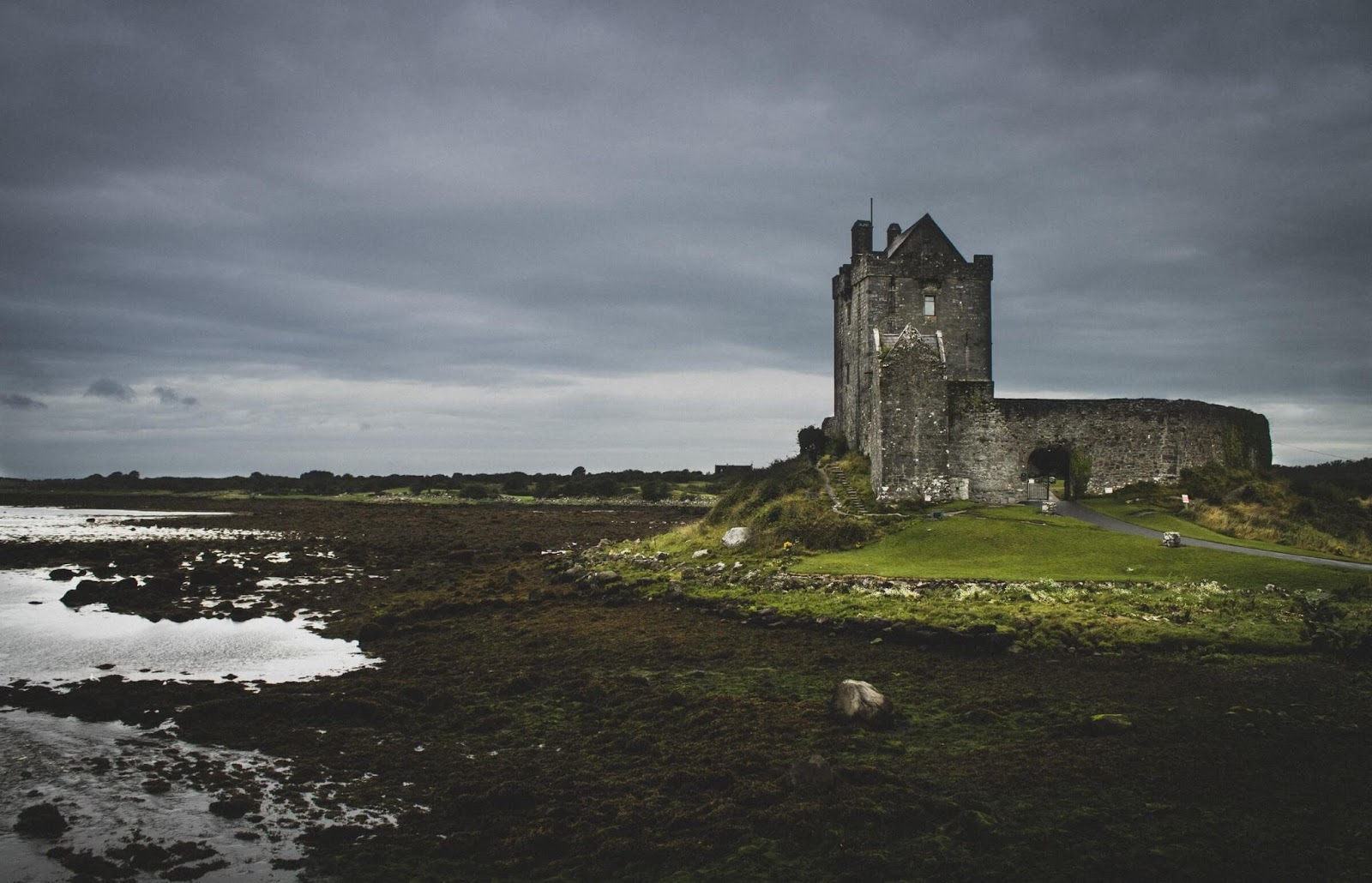 Dunguaire Castle, most phographed castle in Ireland