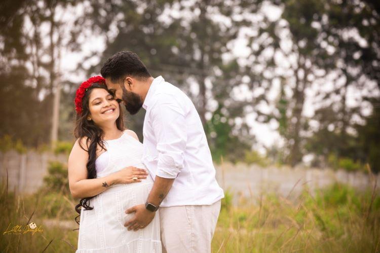 Little Dimples By Tisha is a well-known maternity photographers in Bangalore. Specialized in Maternity Photoshoot, pregnancy, and Baby Photoshoot Bangalore.