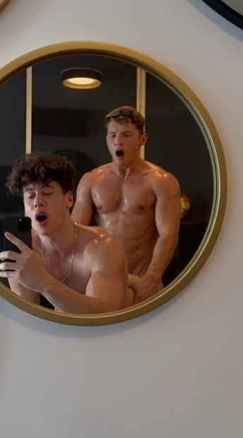 daniel knight sweaty fucking 
Tommy Clapton while filming in a mirror