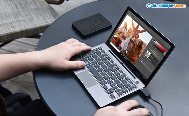 GPD P2 Max 2022 vẫn giữ kích thước màn hình từ phiên bản 2019